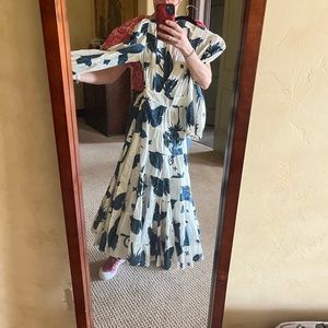 Banana Republic dress with tags.  Size 6 petite women.  Blue and white